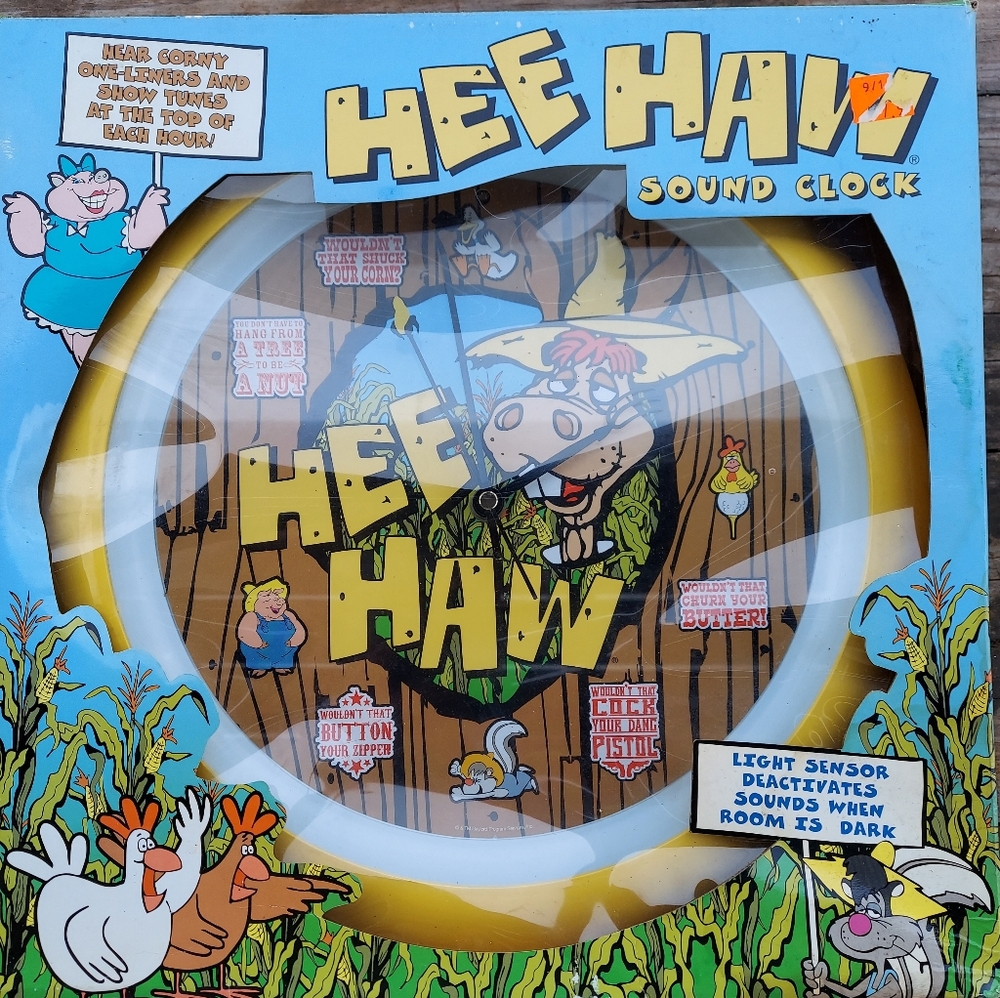 Vintage Collectible Hee Haw Talking Clock